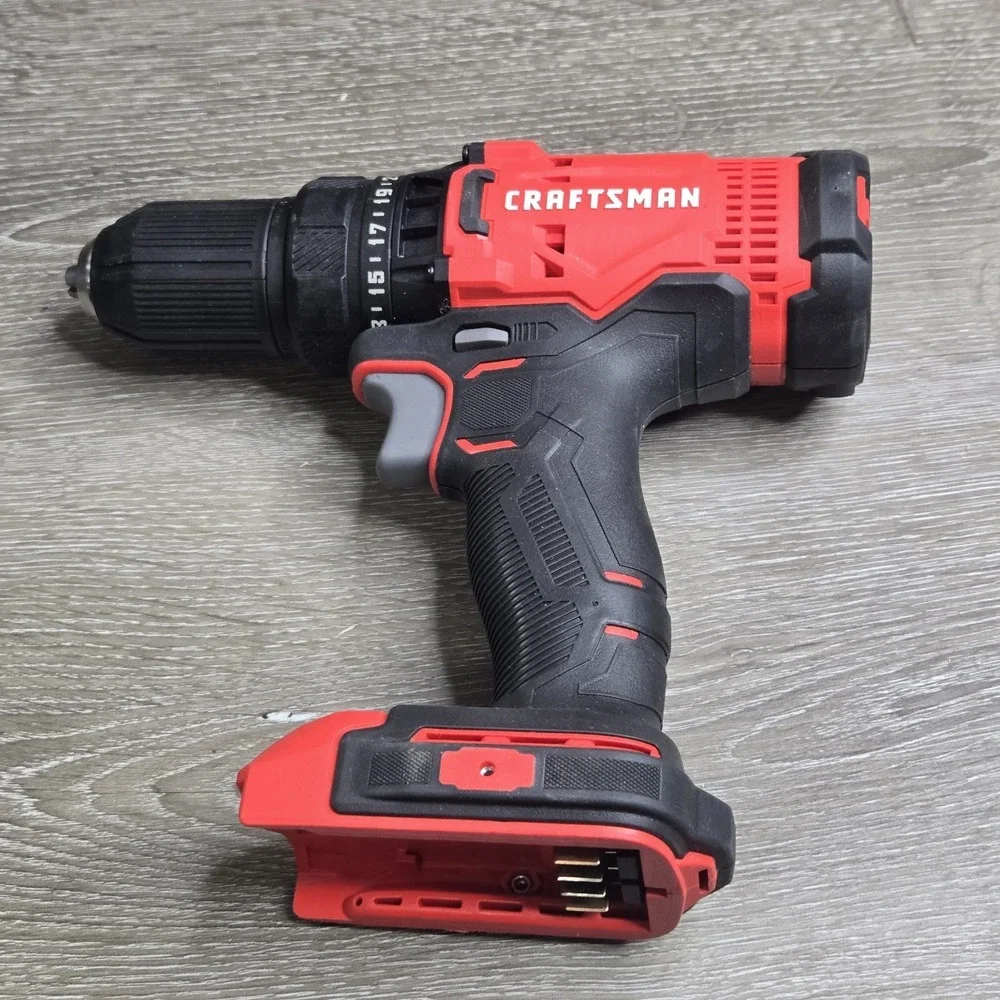 CRAFTSMAN CMCD700 V20 20V MAX Cordless Drill/Driver Kit Battery & Charger